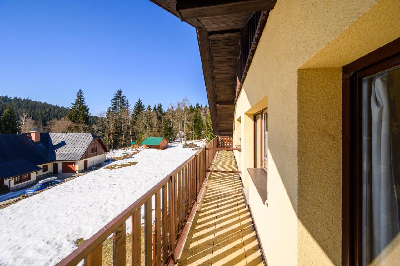 Penzion Petra, Harrachov Aparthotel Exteriör bild