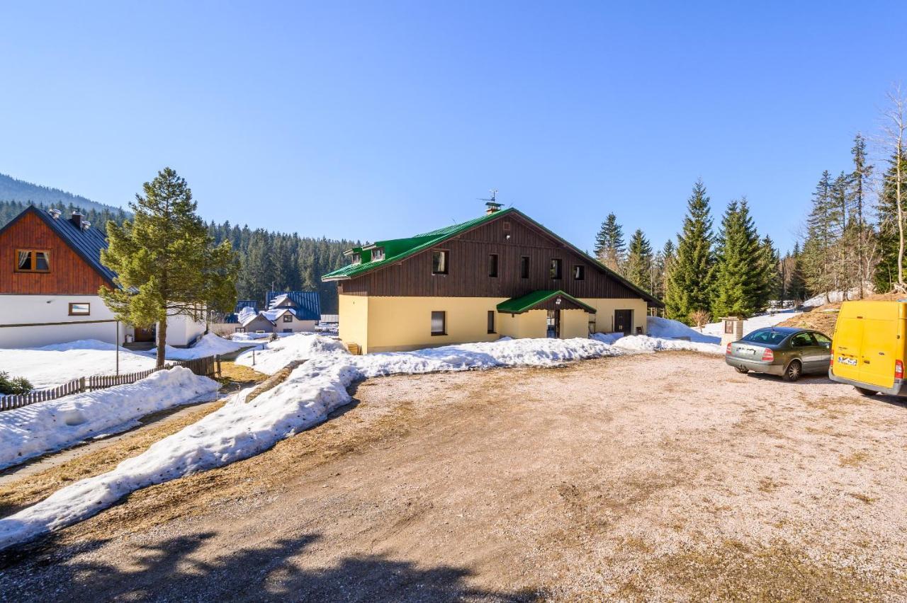 Penzion Petra, Harrachov Aparthotel Exteriör bild